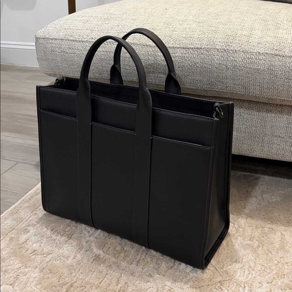 Coach Black Pebbled Leather Structured Tote / Work Bag - 2025, luxury collection - Picture 6 of 11